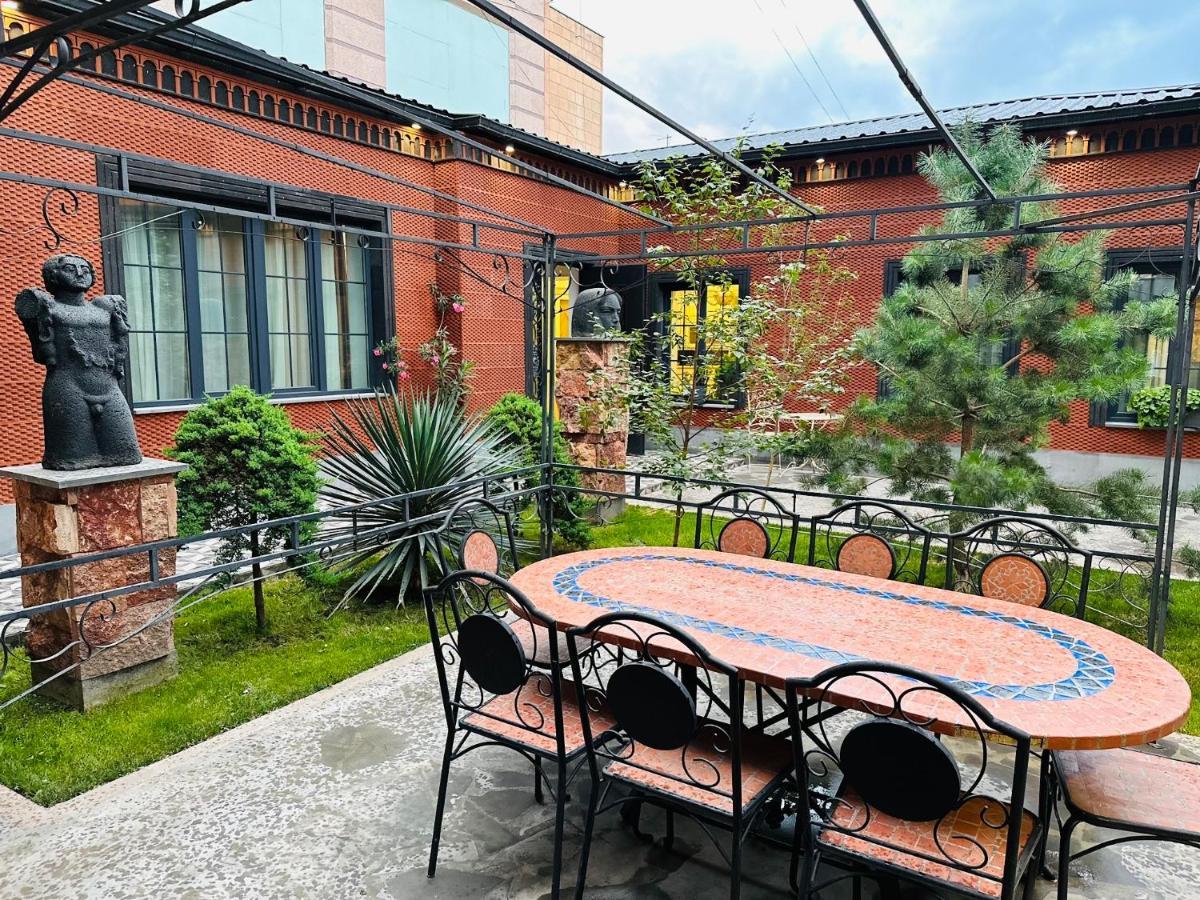 Aspar Boutique Hotel 耶烈万 外观 照片